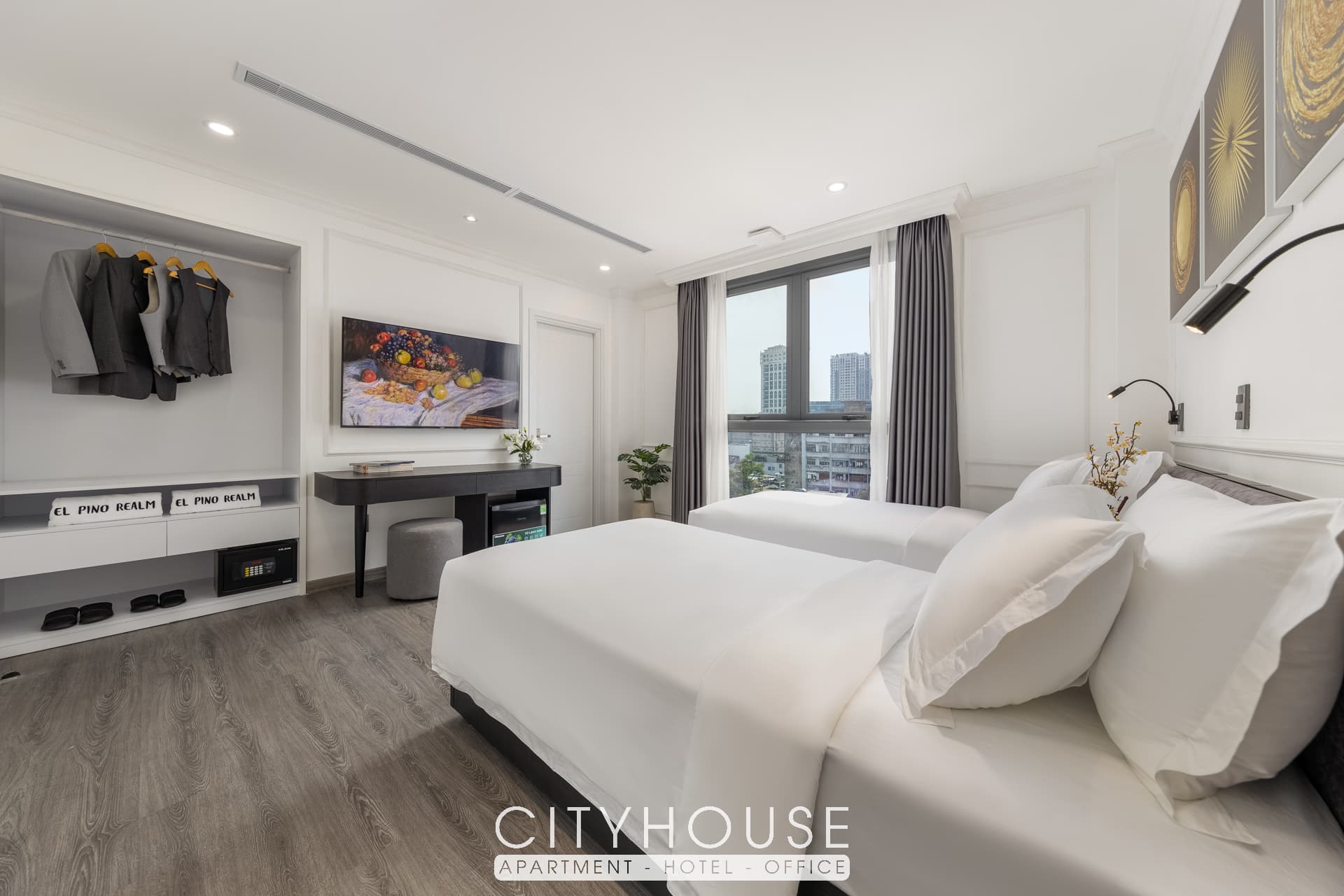 Standard Studio - City View