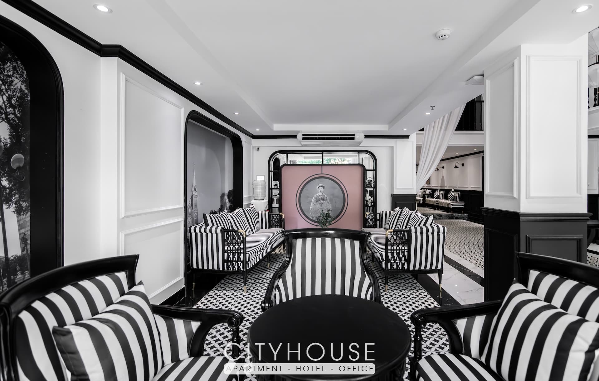 CityHouse - El Pino Realm