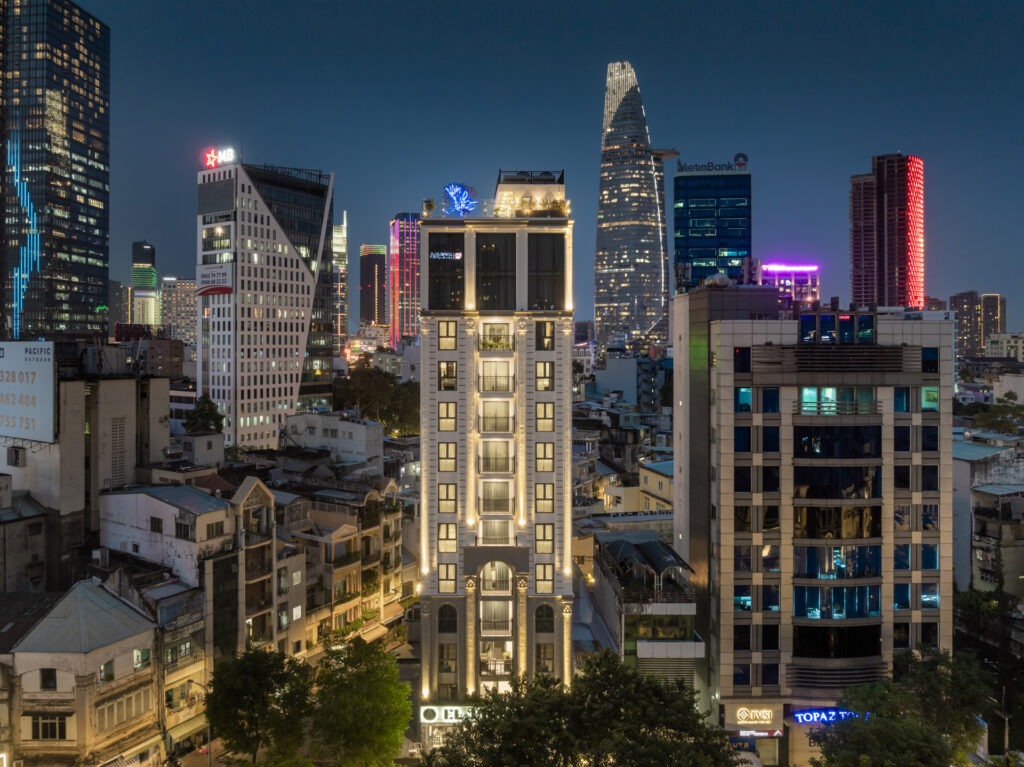 City House – El Pino Realm